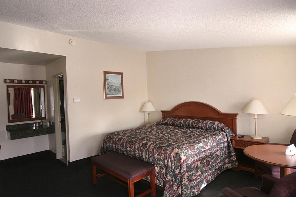 Landmark Motor Inn Glens Falls Exterior foto