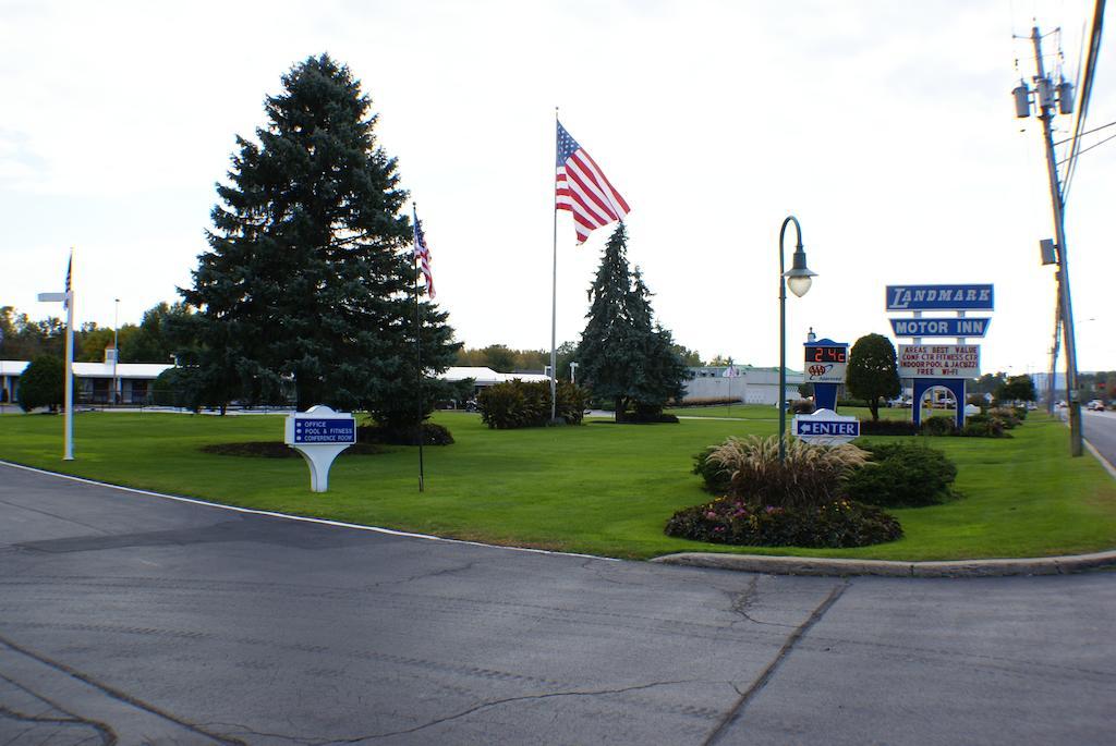 Landmark Motor Inn Glens Falls Exterior foto
